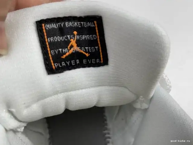 BRIGHT AIR LOW CITRUS RETRO AH7860-139 JORDAN 11 0509